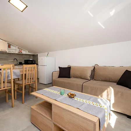 Lovely In Apartamento